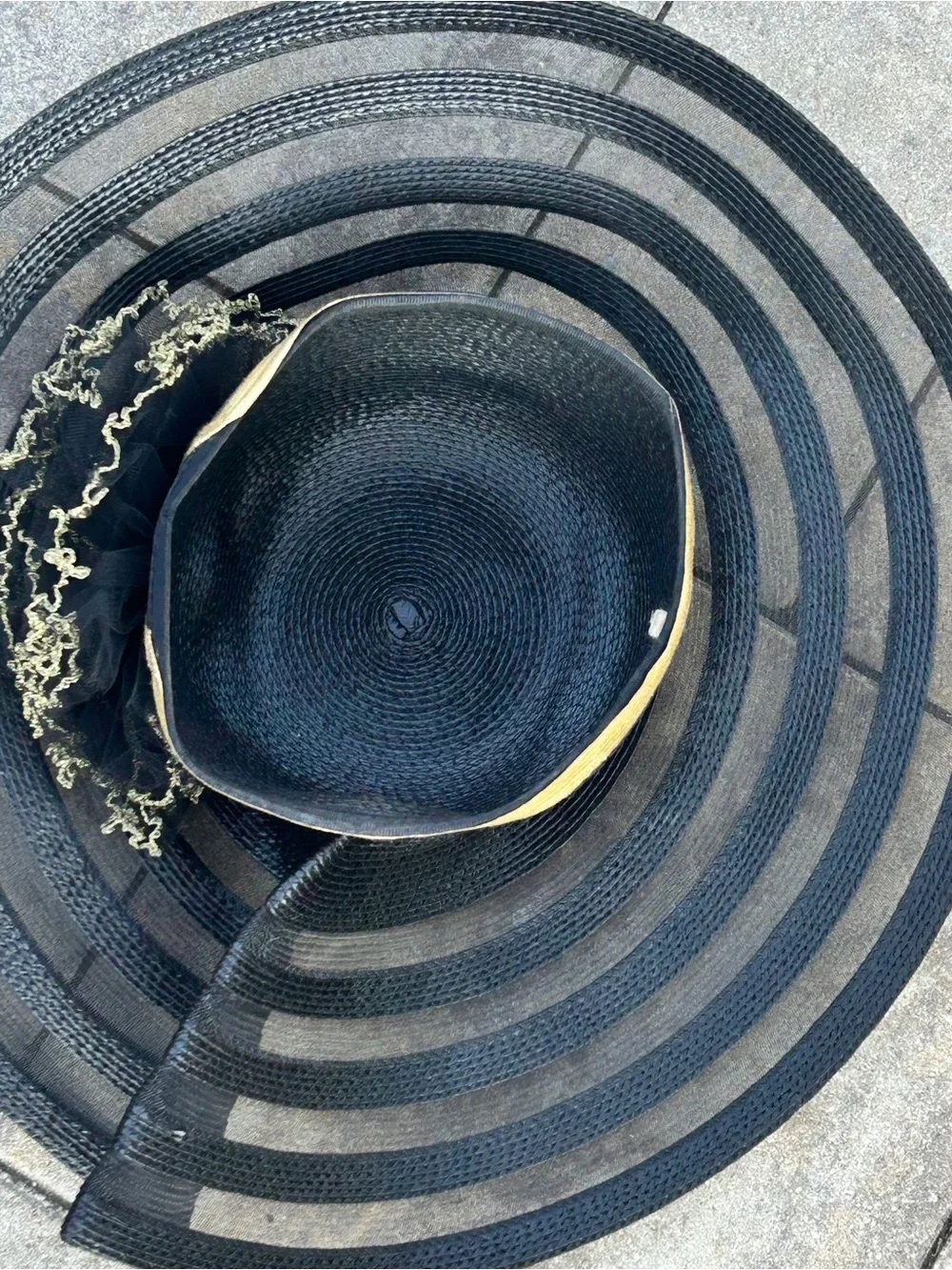 Black Straw‎ Wide Brim Hat Mesh Ruffles gold trim and gold band